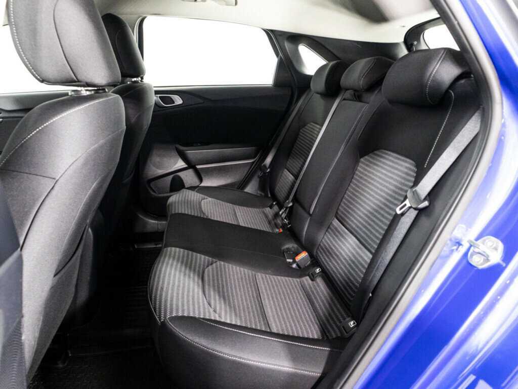 Купить Kia Ceed с пробегом. Фото: #10