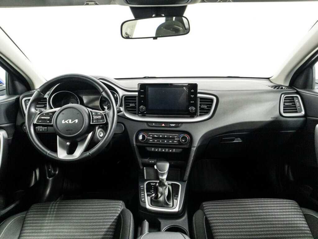 Купить Kia Ceed с пробегом. Фото: #13