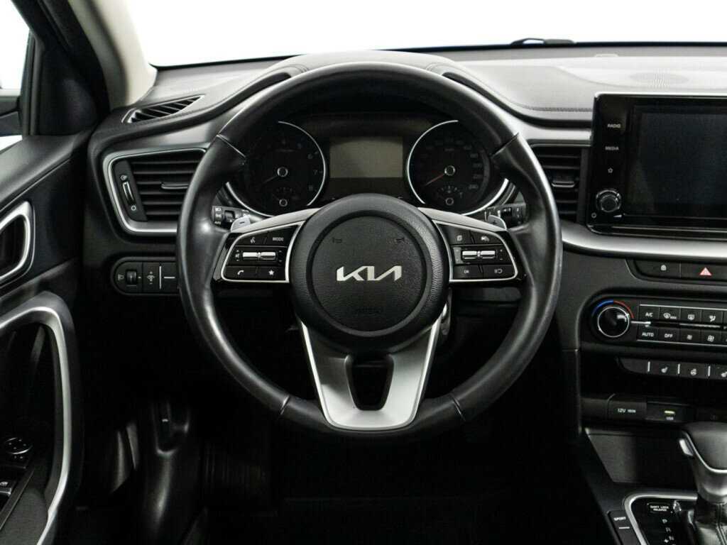 Купить Kia Ceed с пробегом. Фото: #22