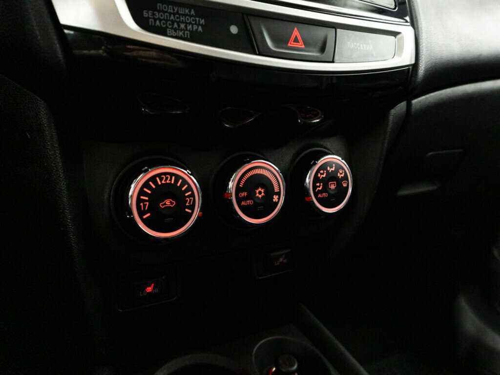 Продажа Б/У Митсубиши АС-Икс. Фото: #15