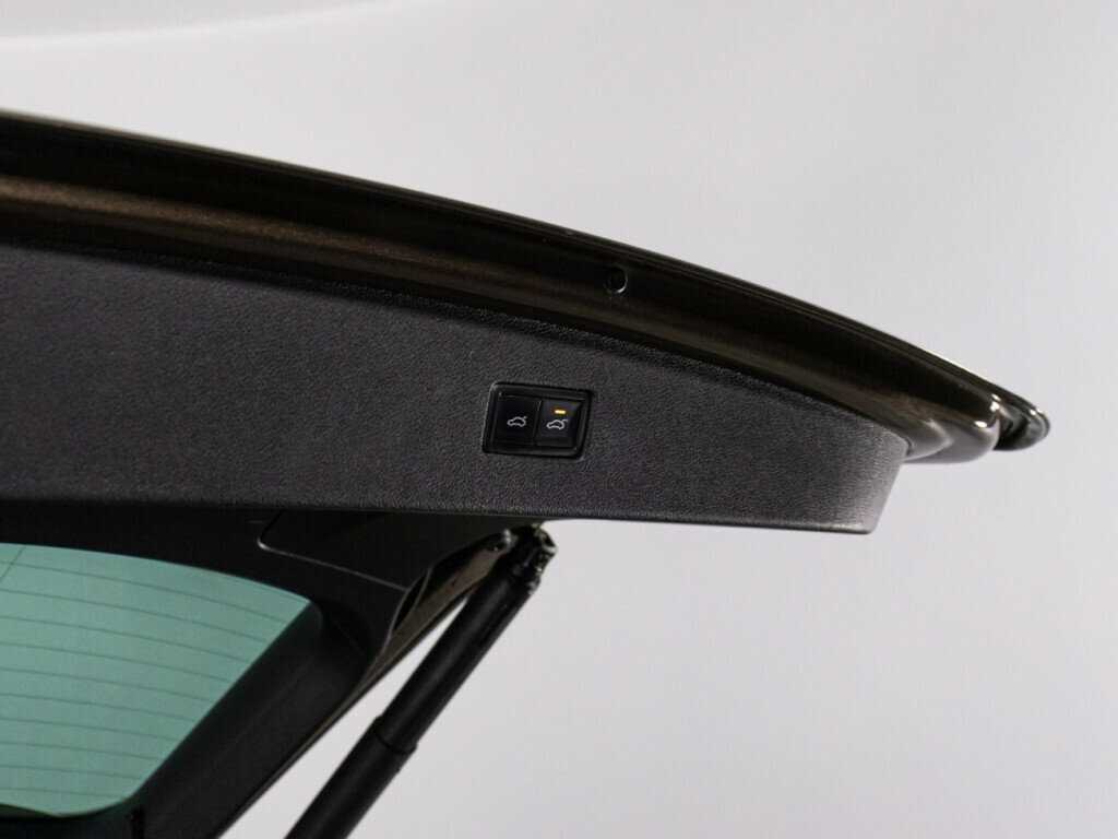 Купить Volkswagen Tiguan с пробегом. Фото: #15