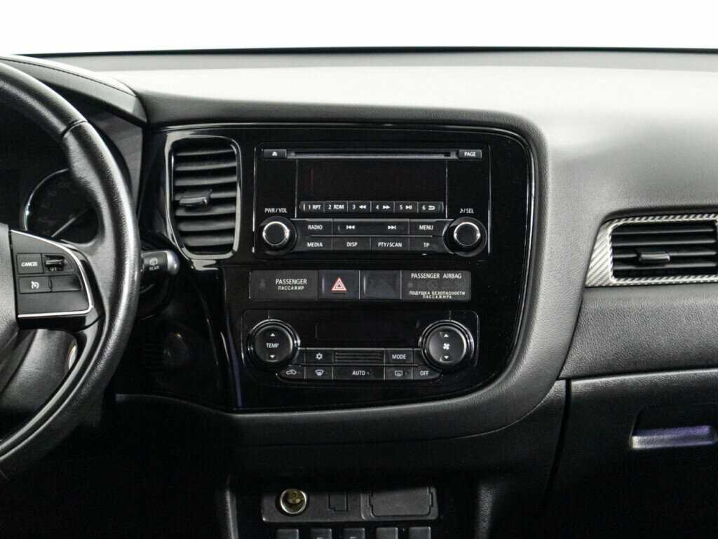 Купить Mitsubishi Outlander с пробегом. Фото: #13