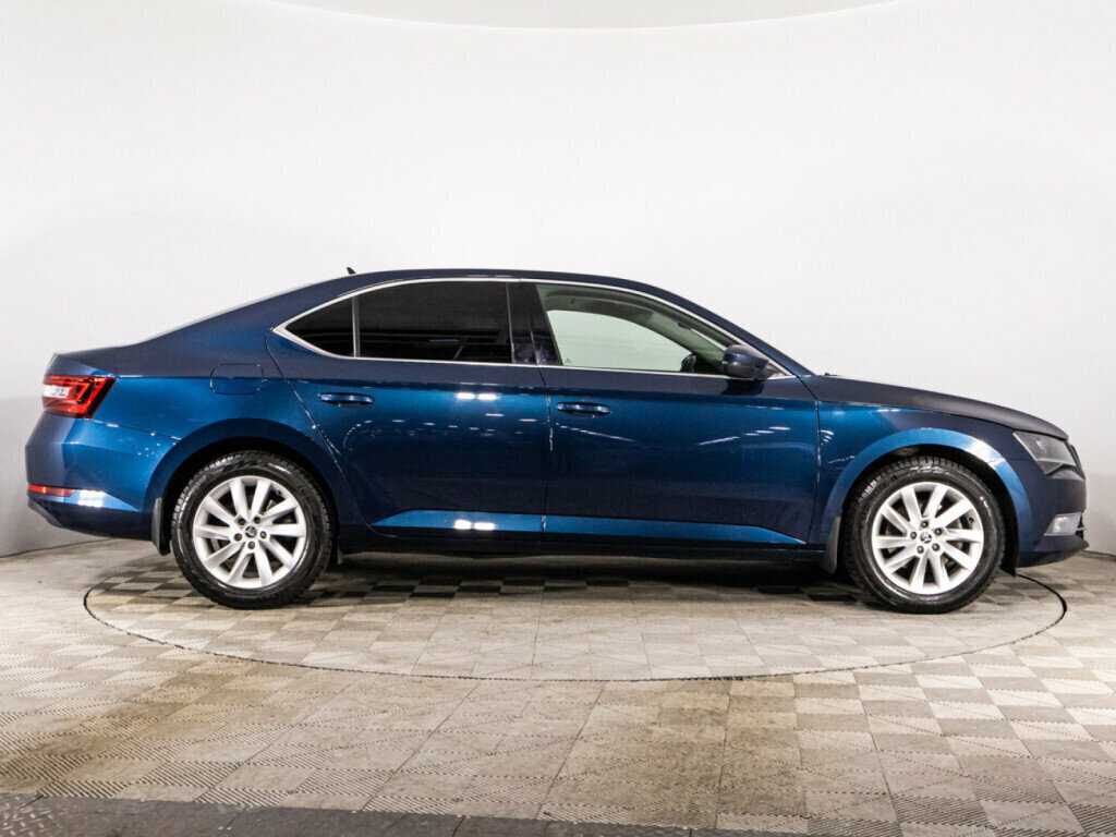 Купить Skoda Superb с пробегом. Фото: #3