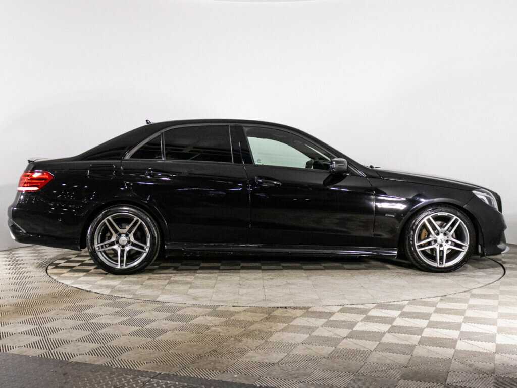 Купить Mercedes-Benz E-Класс с пробегом. Фото: #3