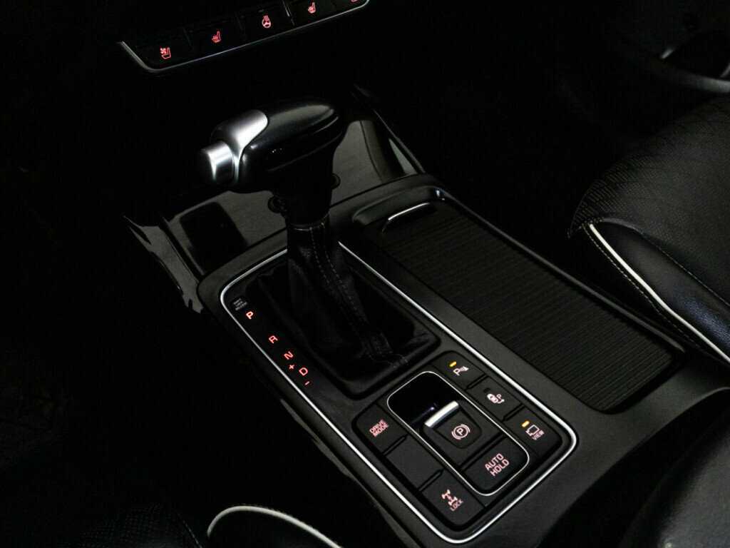 Купить Kia Sorento с пробегом. Фото: #18