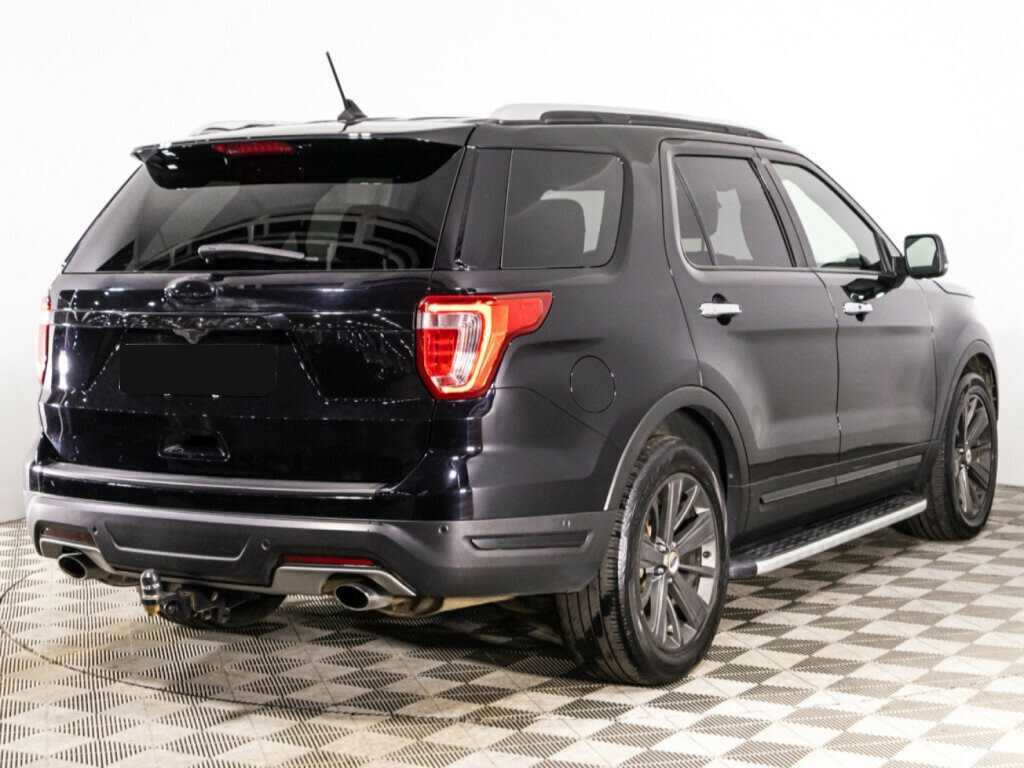 Купить Ford Explorer с пробегом. Фото: #4