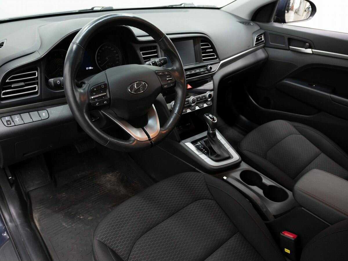 Купить Hyundai Elantra с пробегом. Фото: #8