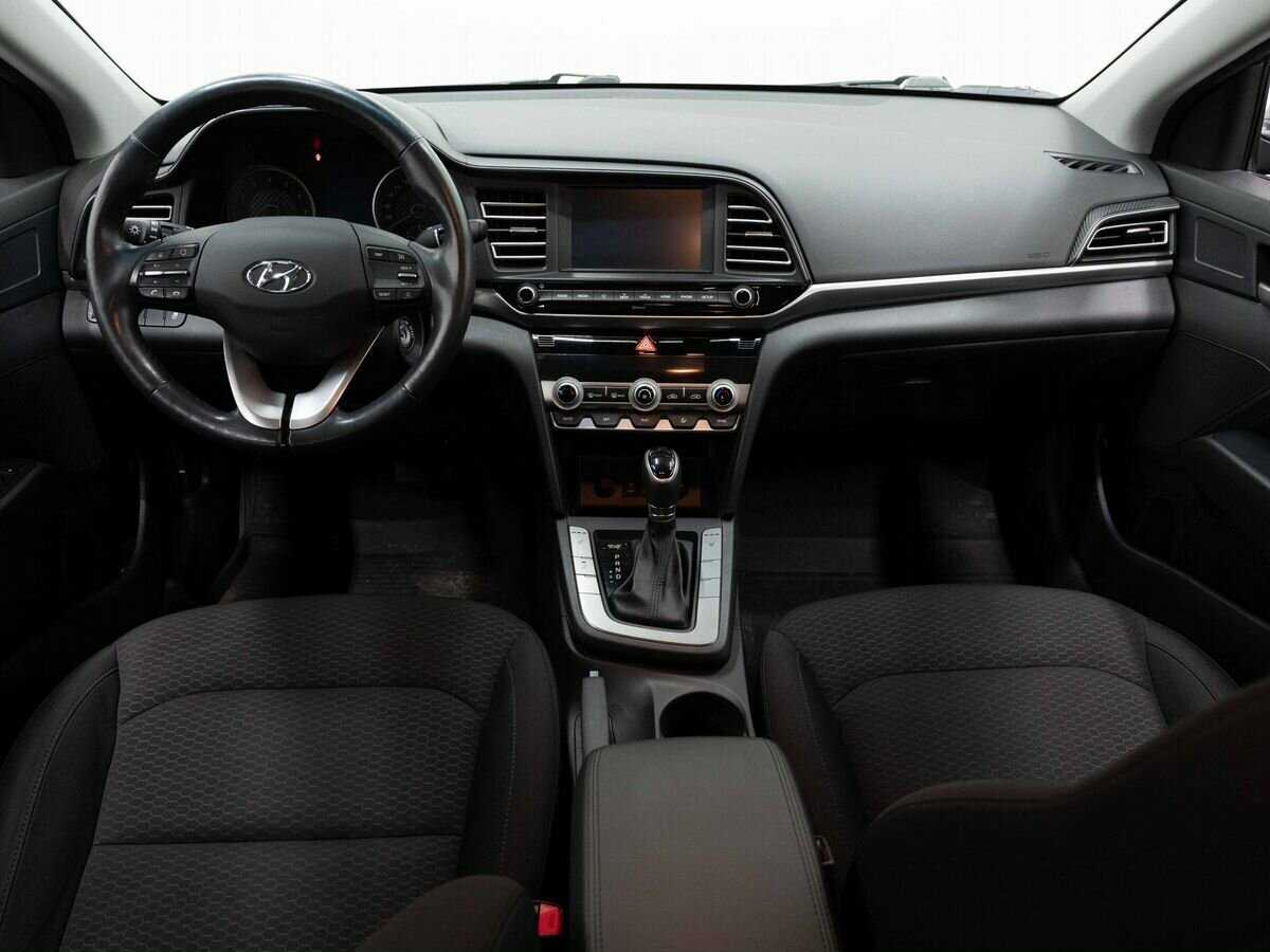 Купить Hyundai Elantra с пробегом. Фото: #14
