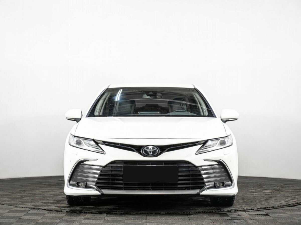 Купить Toyota Camry с пробегом. Фото: #1