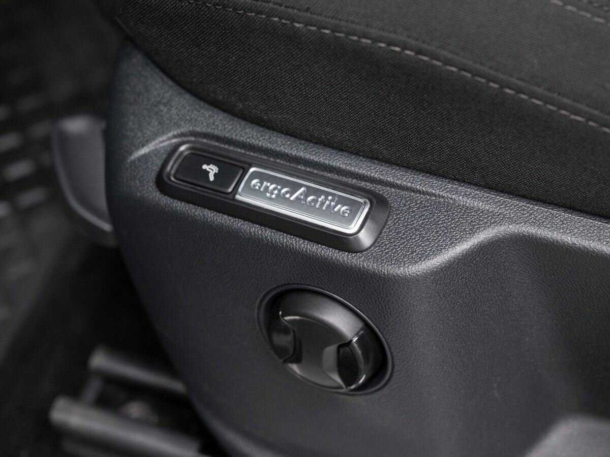 Купить Volkswagen Tiguan с пробегом. Фото: #20