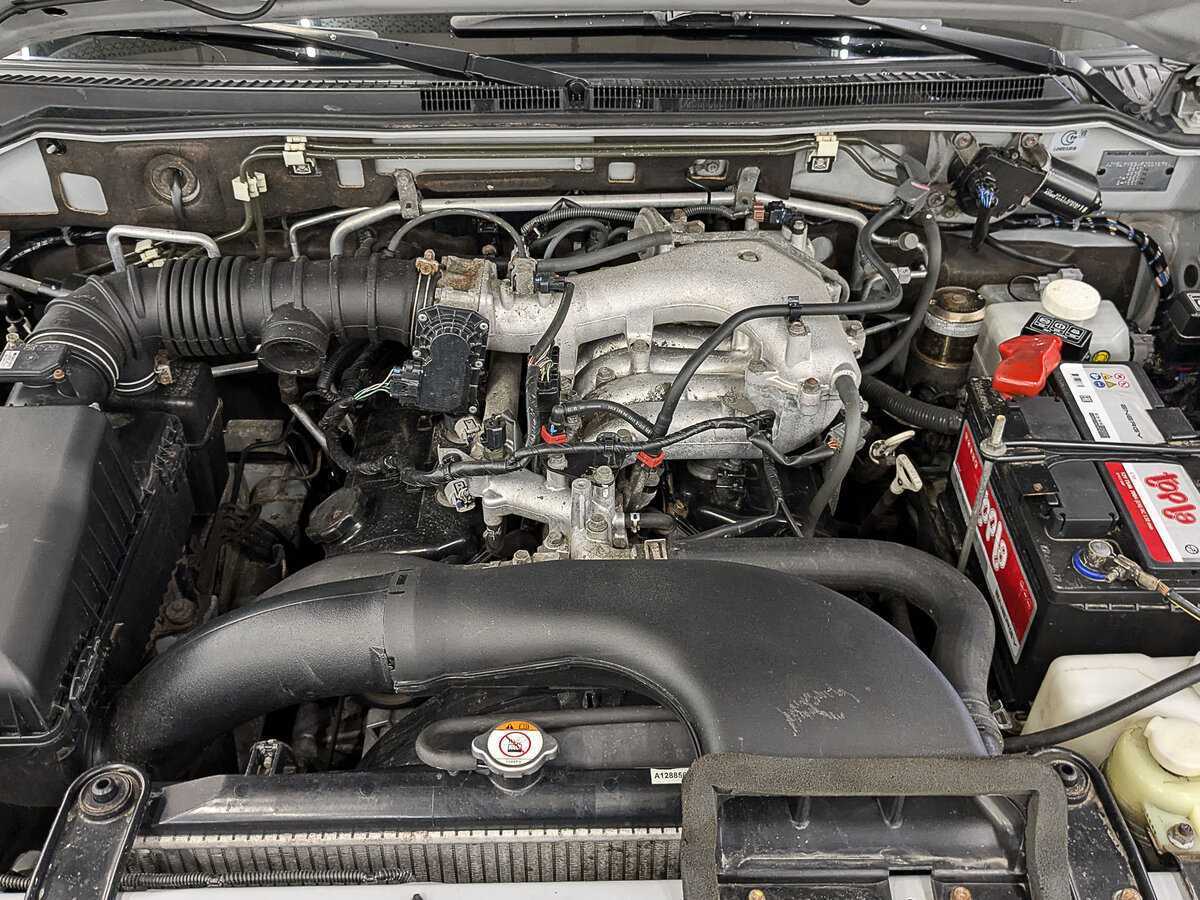 Купить Mitsubishi Pajero с пробегом. Фото: #8