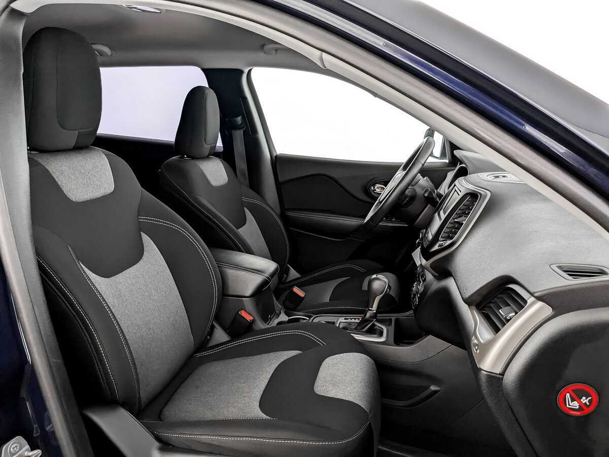 Купить Jeep Cherokee с пробегом. Фото: #21