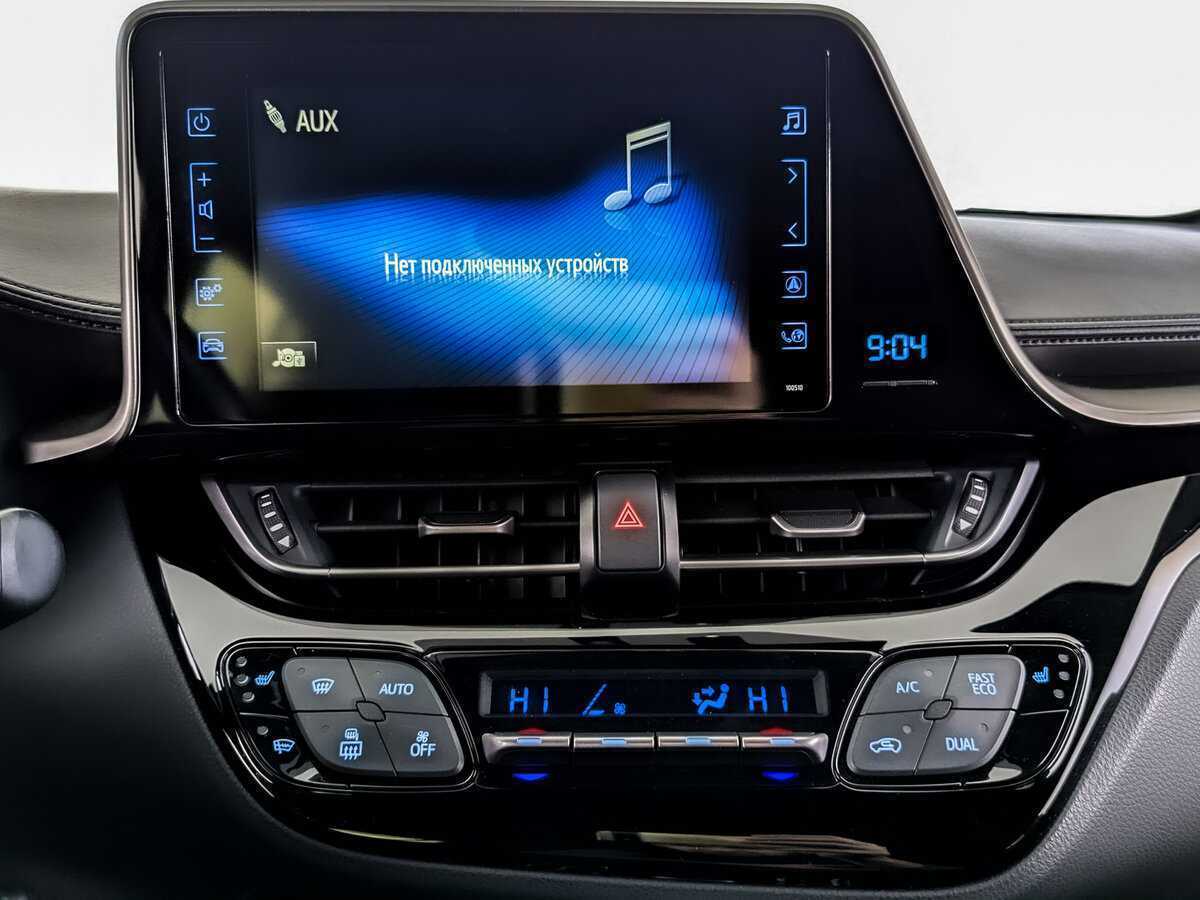 Купить Toyota C-HR с пробегом. Фото: #14