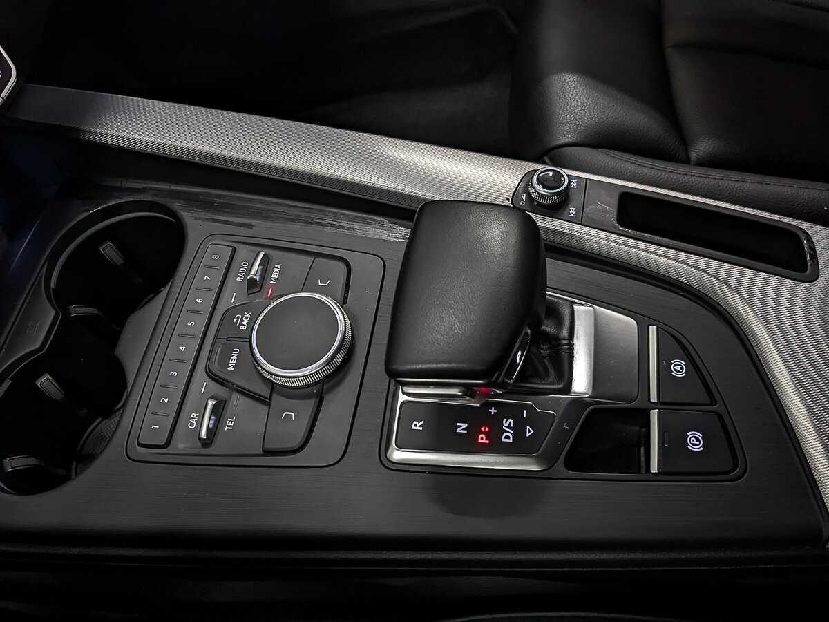 Купить Audi A4 с пробегом. Фото: #24