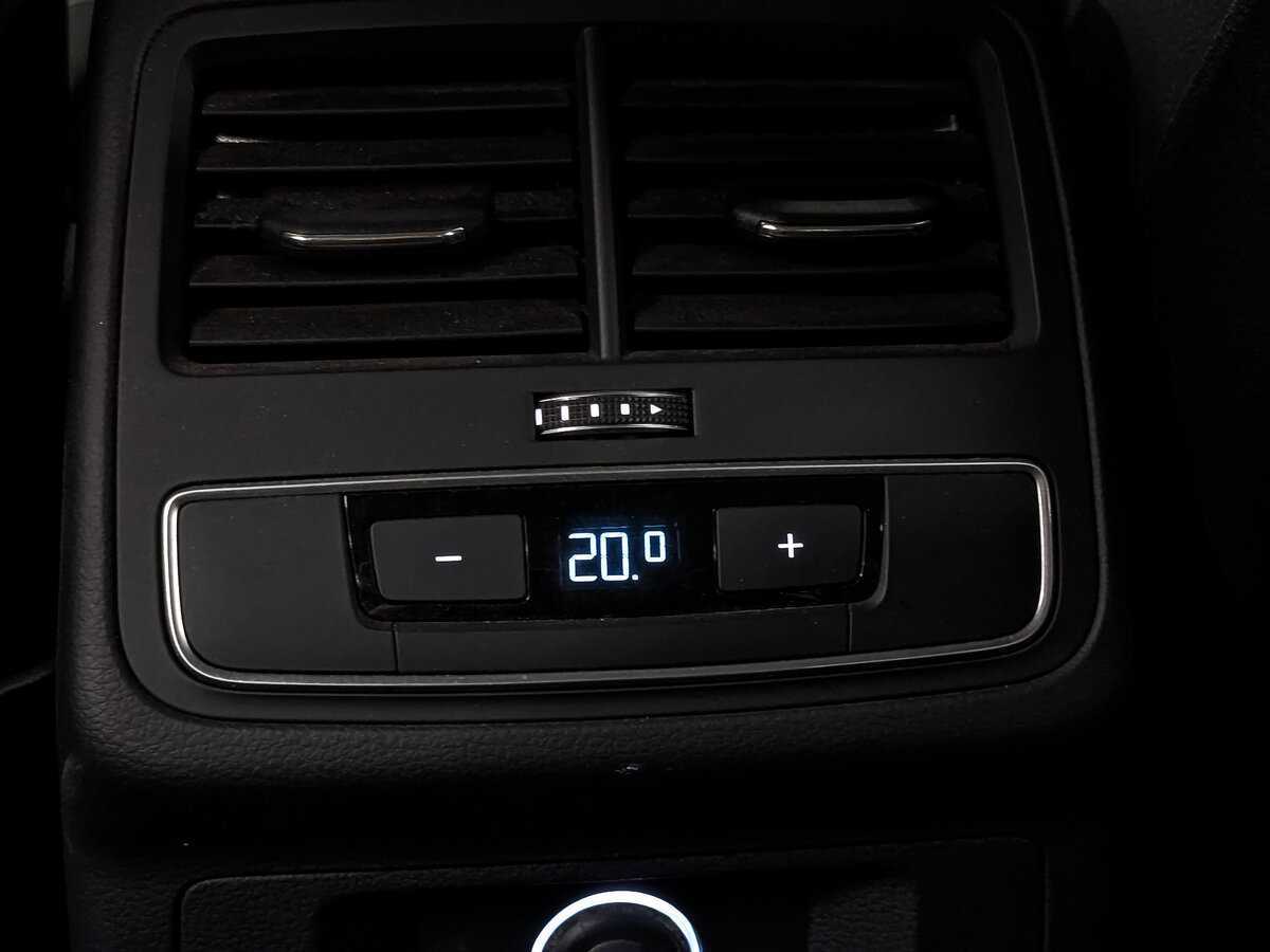 Купить Audi A4 с пробегом. Фото: #28