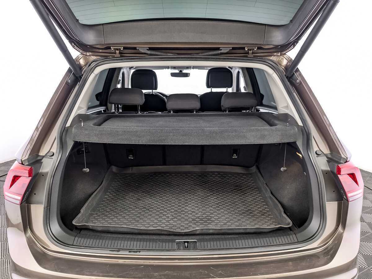 Купить Volkswagen Tiguan с пробегом. Фото: #9