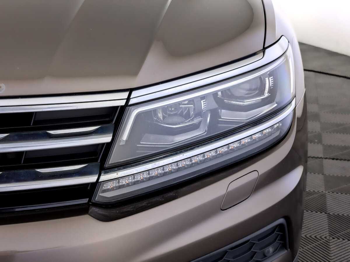 Купить Volkswagen Tiguan с пробегом. Фото: #16