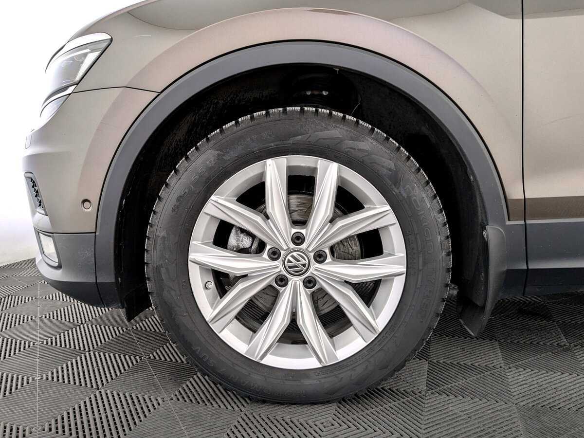 Купить Volkswagen Tiguan с пробегом. Фото: #17