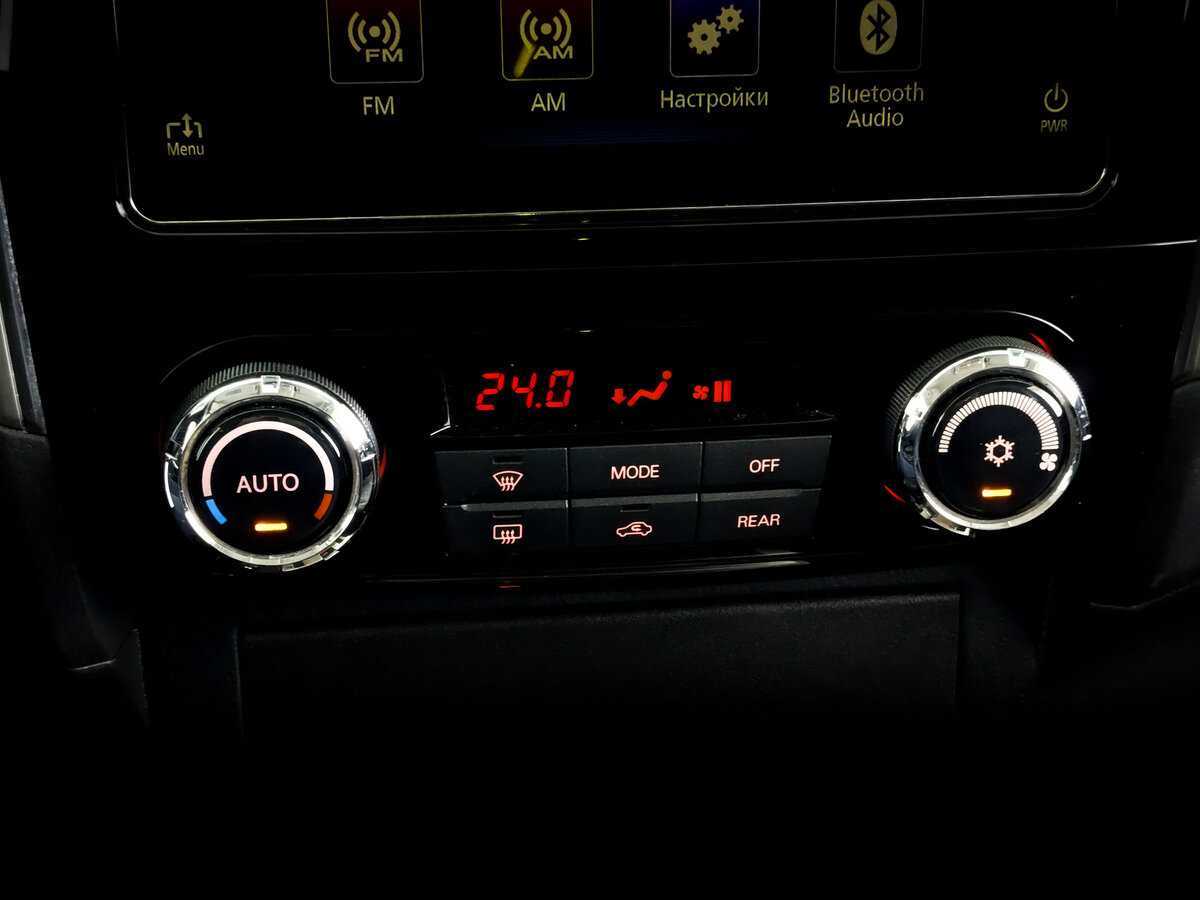 Купить Mitsubishi Pajero с пробегом. Фото: #25