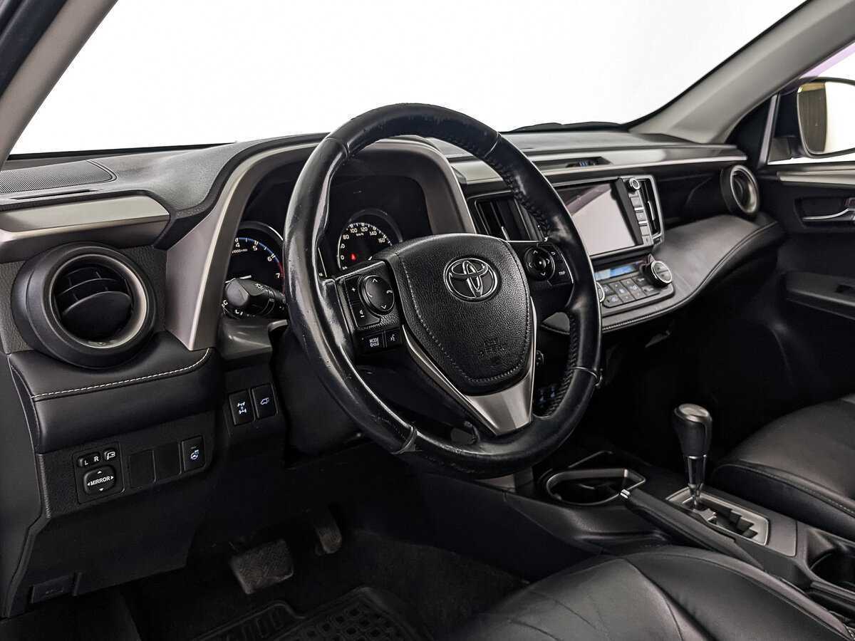 Купить Toyota RAV4 с пробегом. Фото: #12