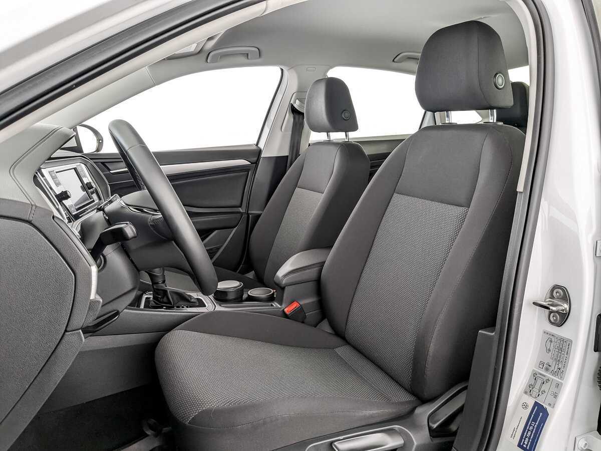 Купить Volkswagen Jetta с пробегом. Фото: #19