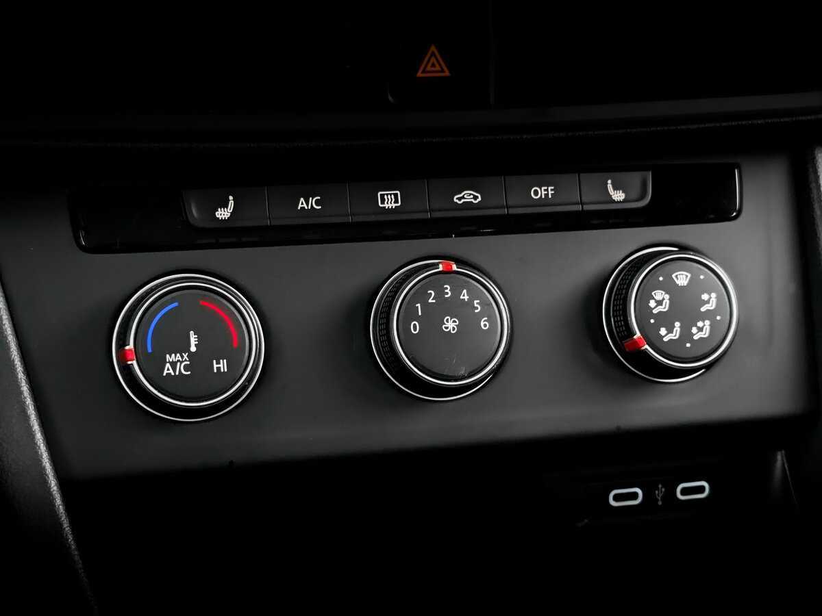 Купить Volkswagen Jetta с пробегом. Фото: #24