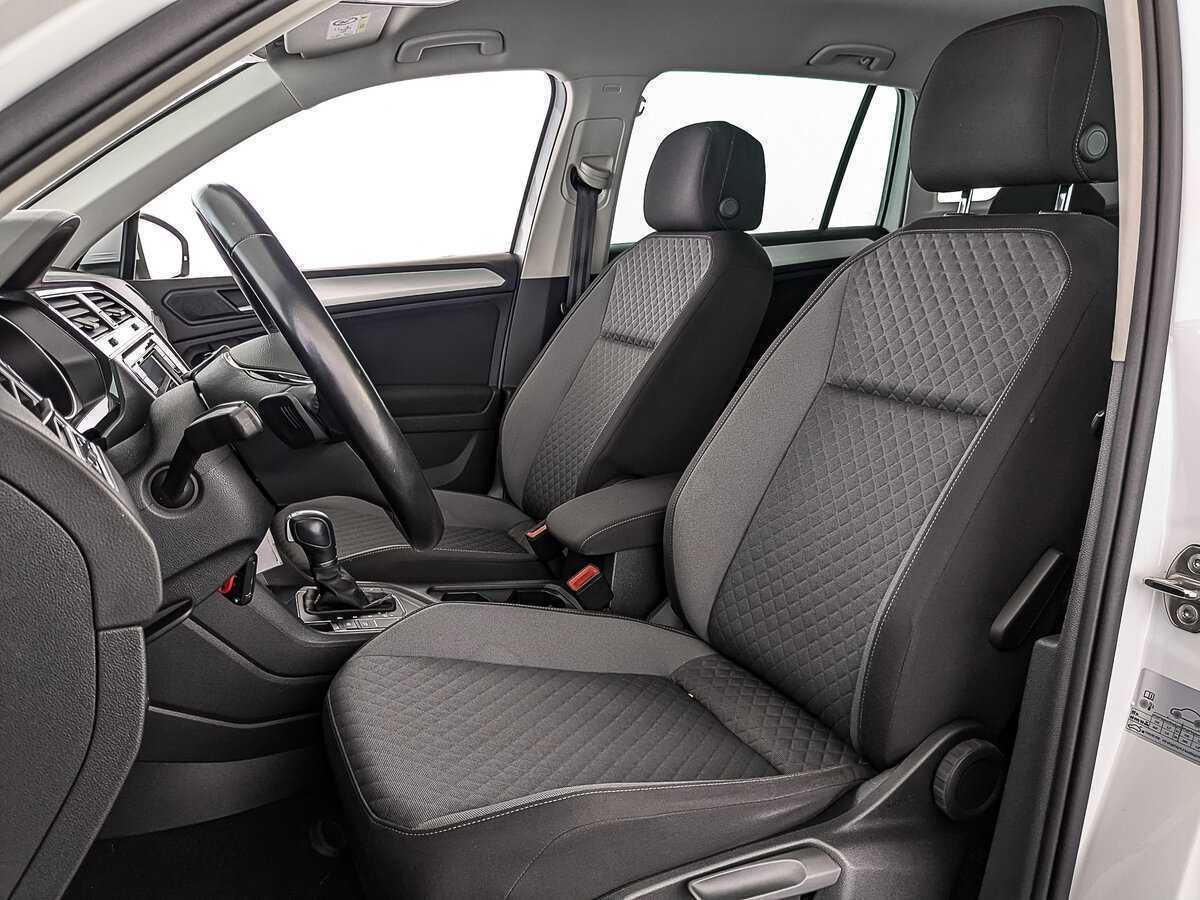 Купить Volkswagen Tiguan с пробегом. Фото: #19