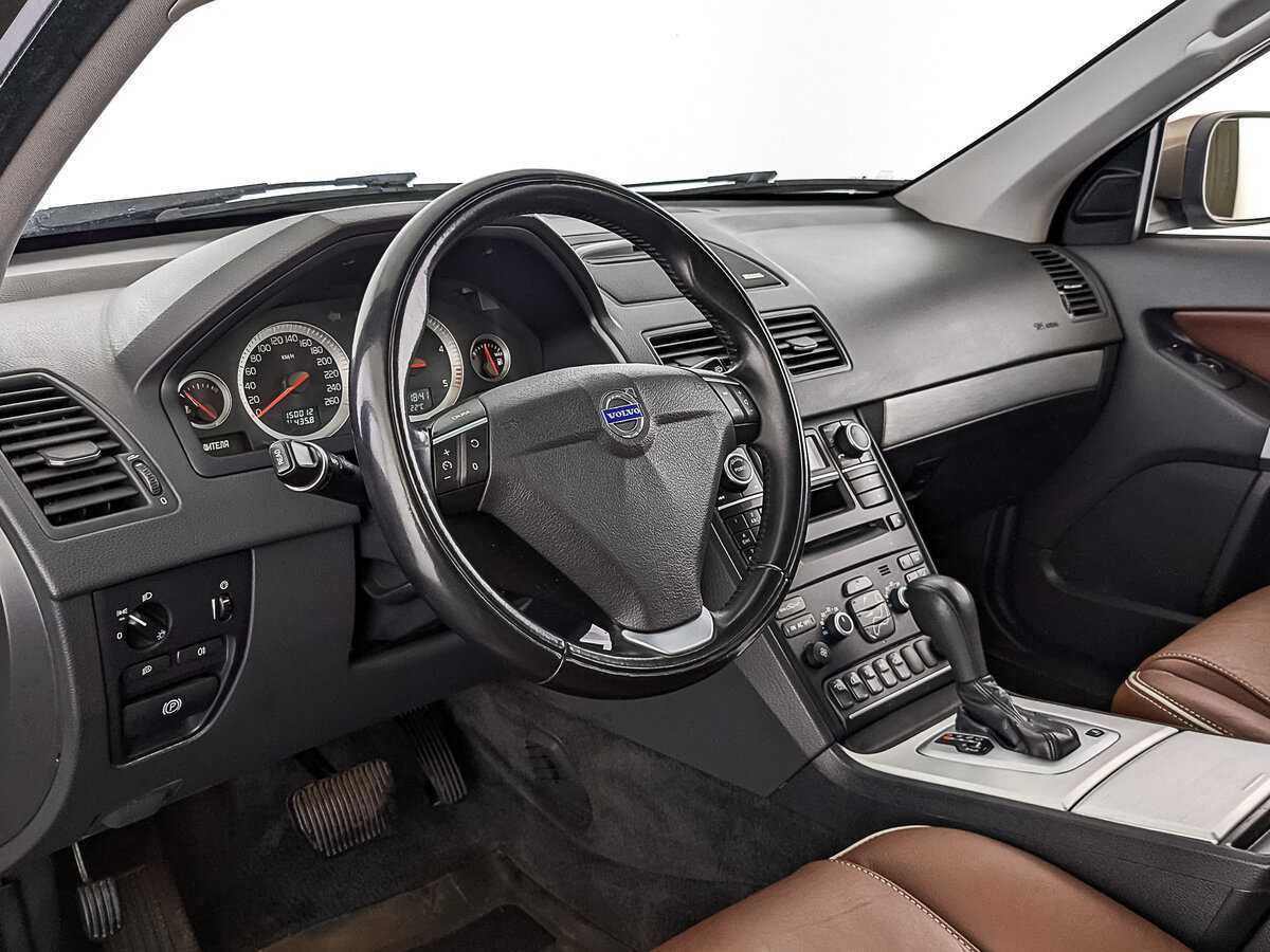 Купить Volvo XC90 с пробегом. Фото: #14