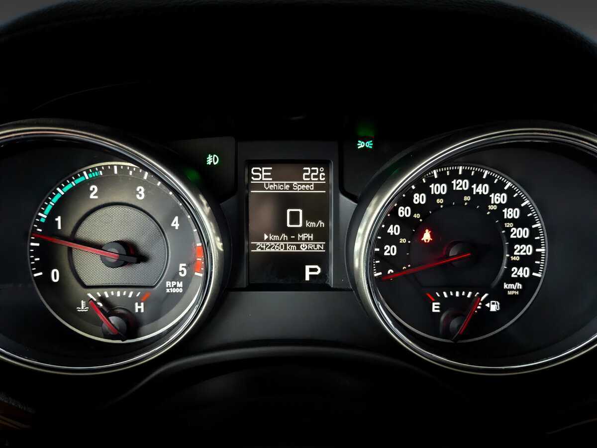 Купить Jeep Grand Cherokee с пробегом. Фото: #12