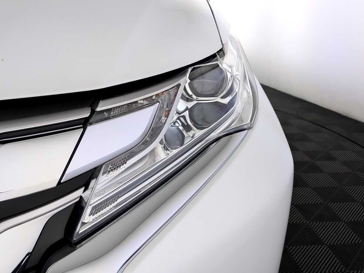 Купить Mitsubishi Pajero Sport с пробегом. Фото: #16