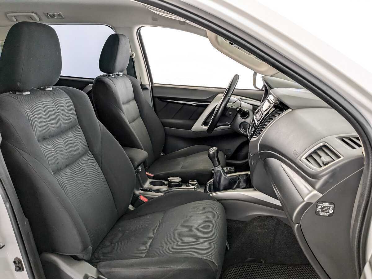 Купить Mitsubishi Pajero Sport с пробегом. Фото: #21