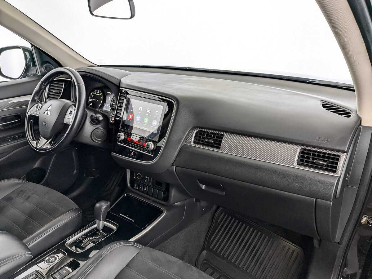 Купить Mitsubishi Outlander с пробегом. Фото: #10