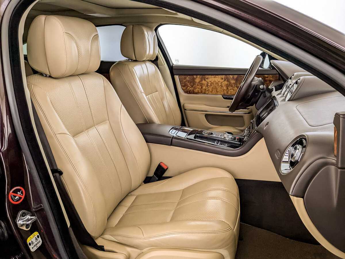 Купить Jaguar XJ с пробегом. Фото: #21