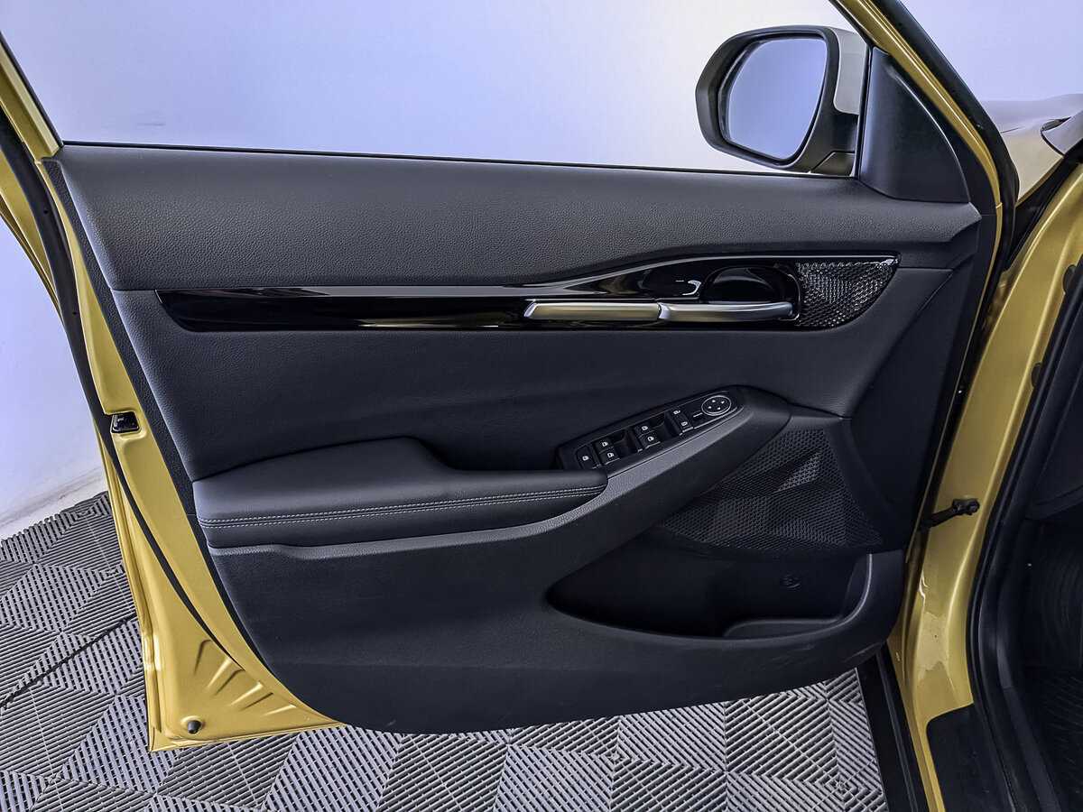 Купить Kia Seltos с пробегом. Фото: #18