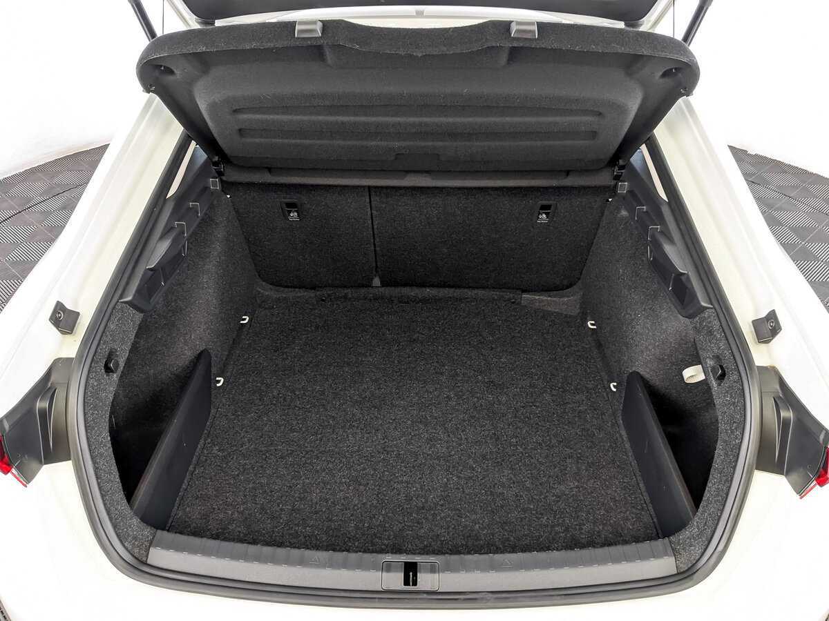 Купить Skoda Octavia с пробегом. Фото: #9