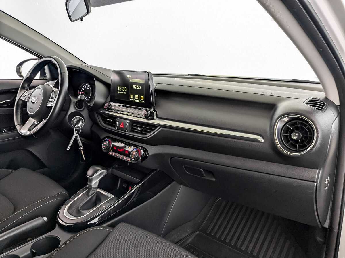 Купить Kia Cerato с пробегом. Фото: #10