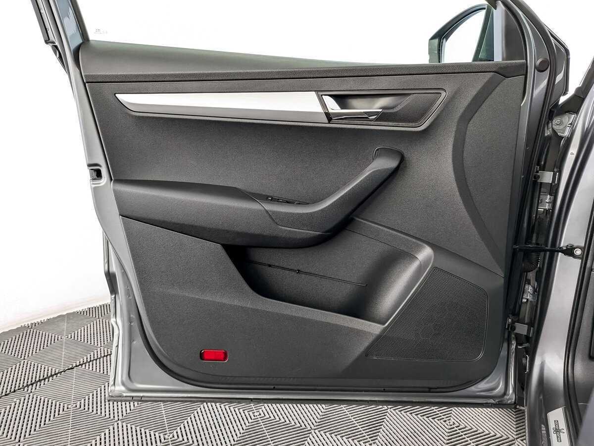 Купить Skoda Karoq с пробегом. Фото: #18