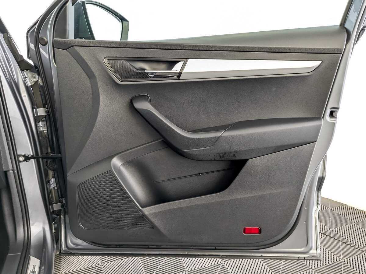 Купить Skoda Karoq с пробегом. Фото: #23