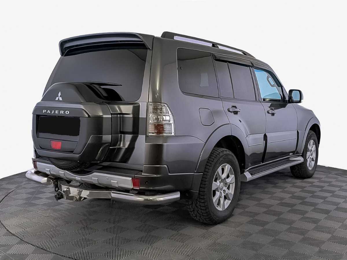 Купить Mitsubishi Pajero с пробегом. Фото: #4
