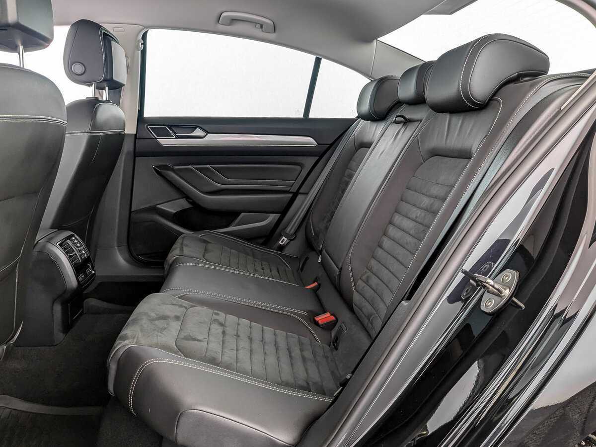 Купить Volkswagen Passat с пробегом. Фото: #11