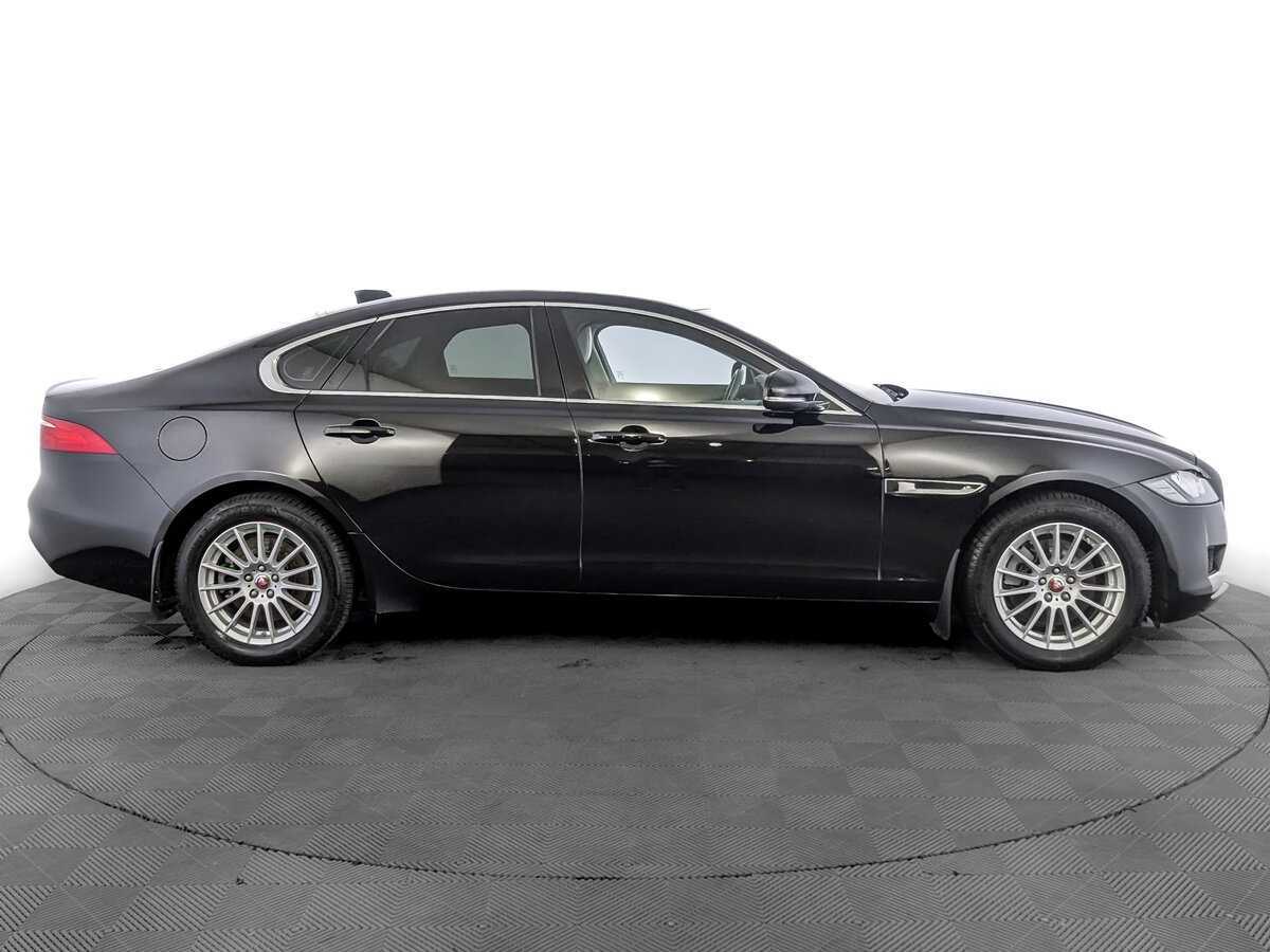 Купить Jaguar XF с пробегом. Фото: #3
