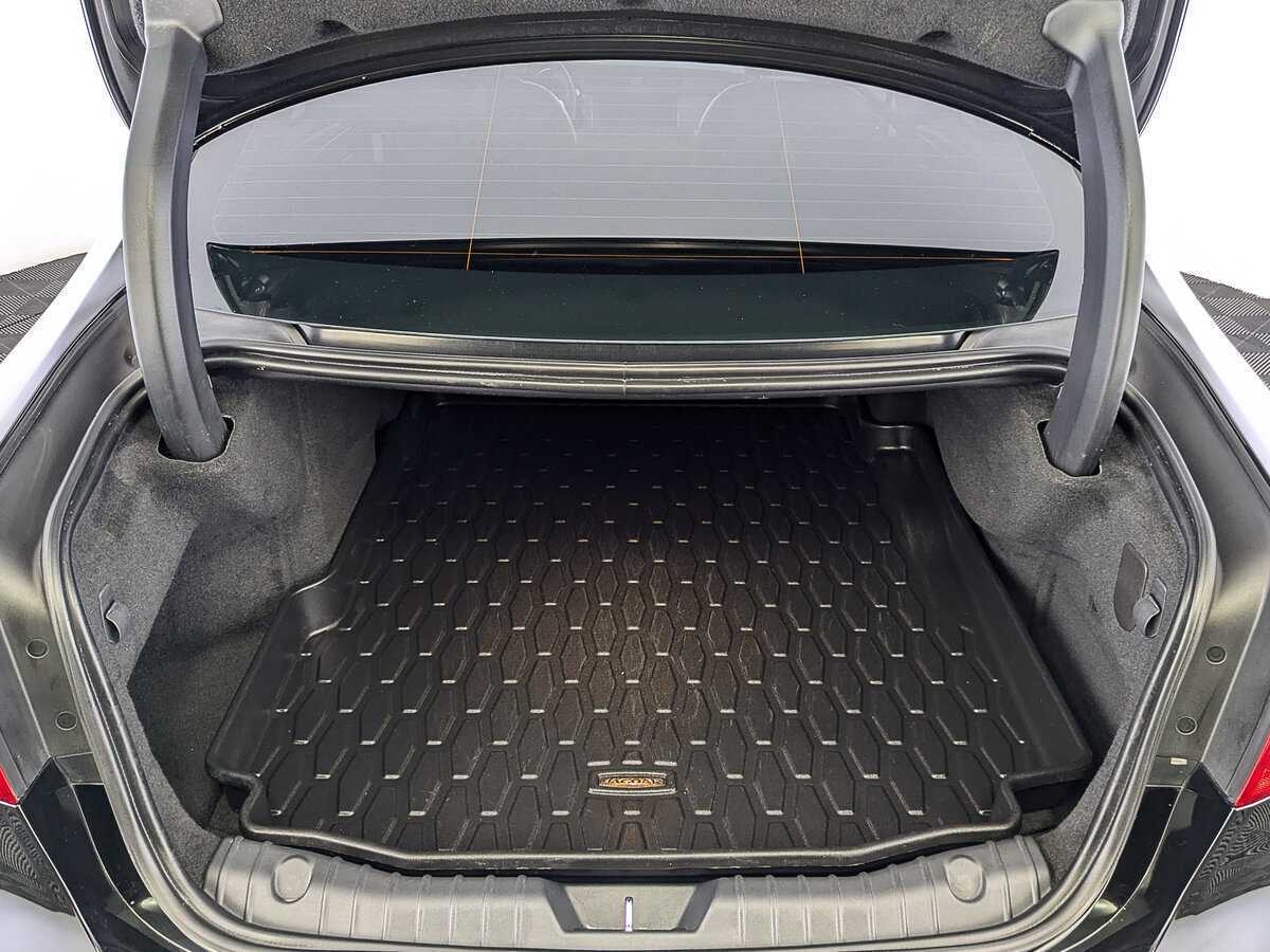 Купить Jaguar XF с пробегом. Фото: #9