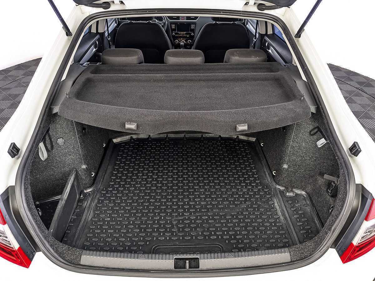 Купить Skoda Octavia с пробегом. Фото: #9