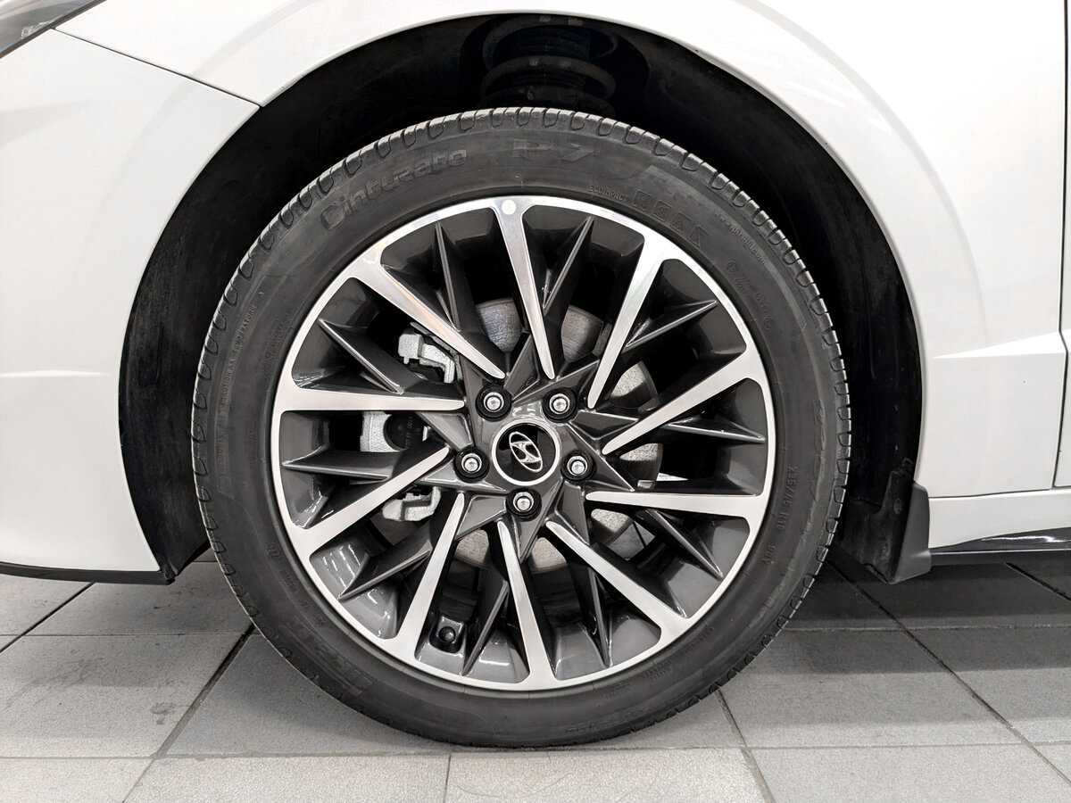Купить Hyundai Sonata с пробегом. Фото: #17