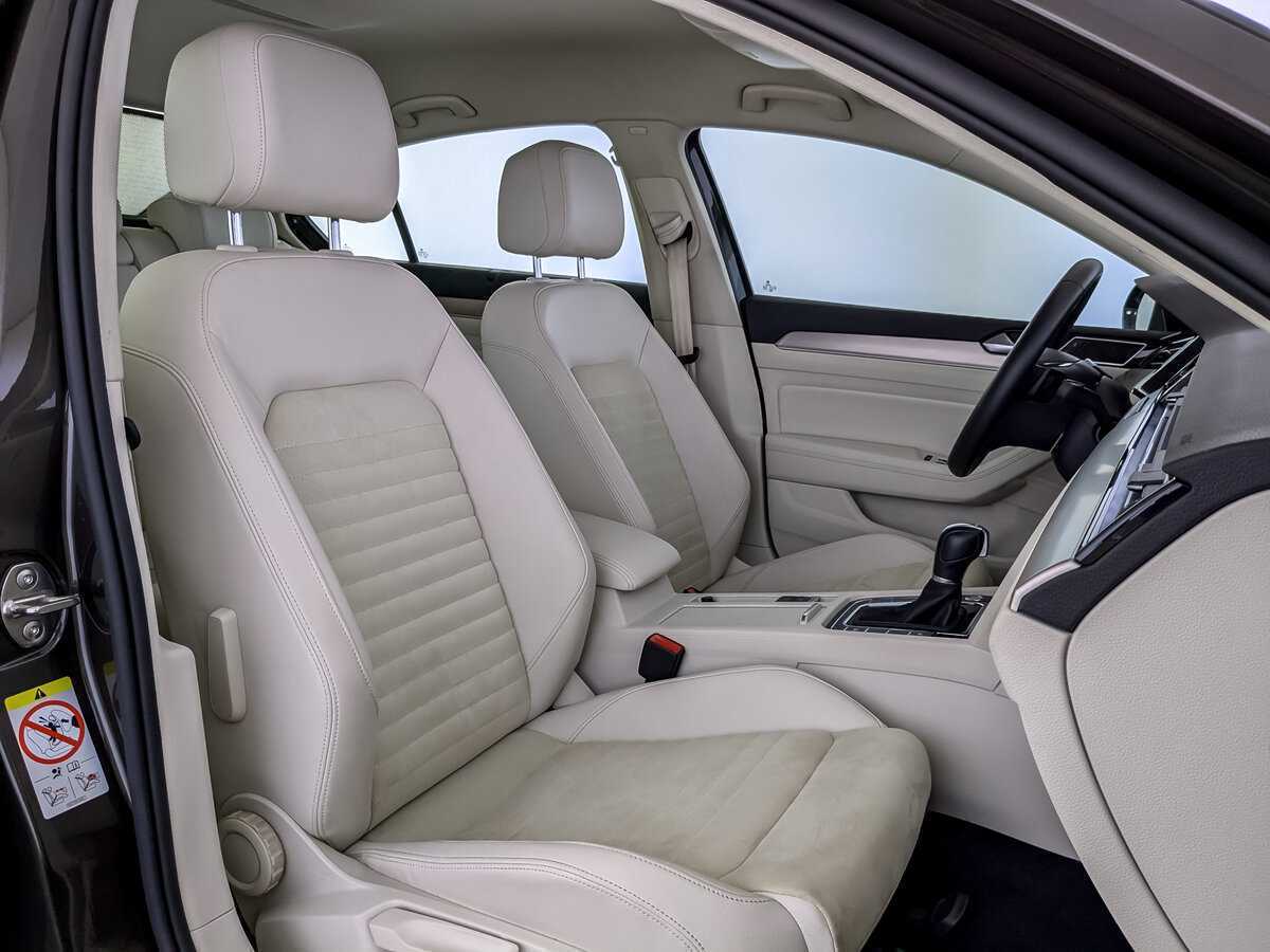 Купить Volkswagen Passat с пробегом. Фото: #21