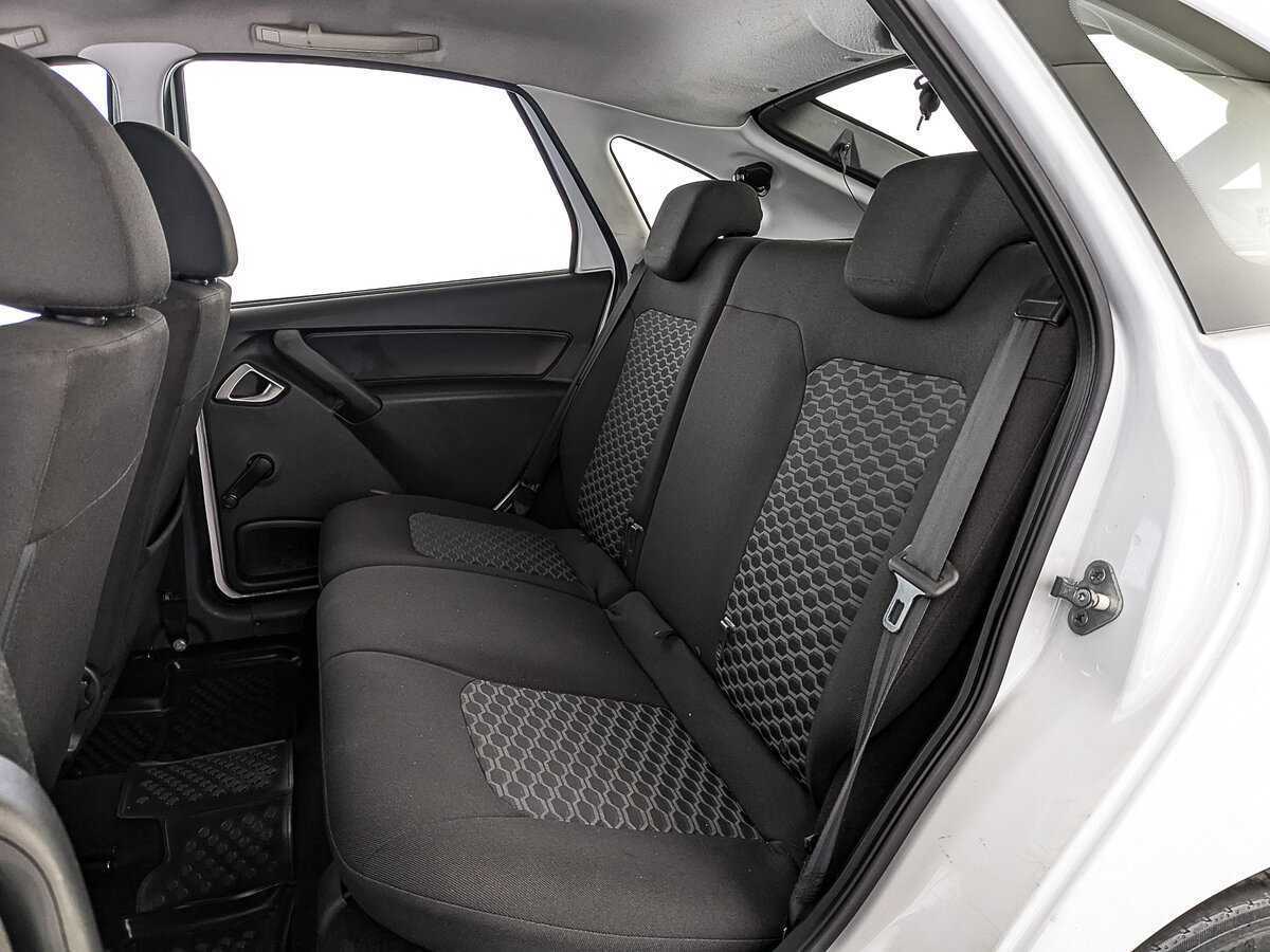 Купить Lada (ВАЗ) Granta с пробегом. Фото: #17