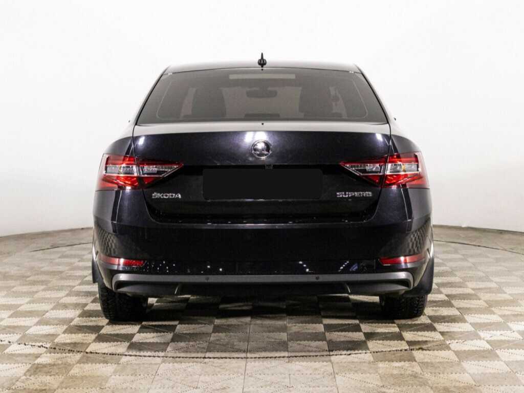 Купить Skoda Superb с пробегом. Фото: #5