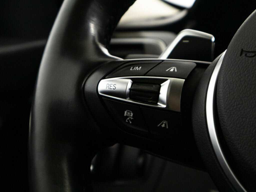 Купить BMW 3 серии с пробегом. Фото: #17