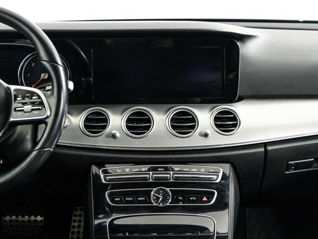 Купить Mercedes-Benz E-Класс с пробегом. Фото: #13