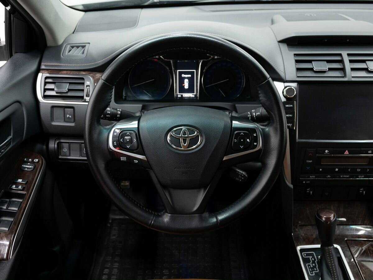 Купить Toyota Camry с пробегом. Фото: #11